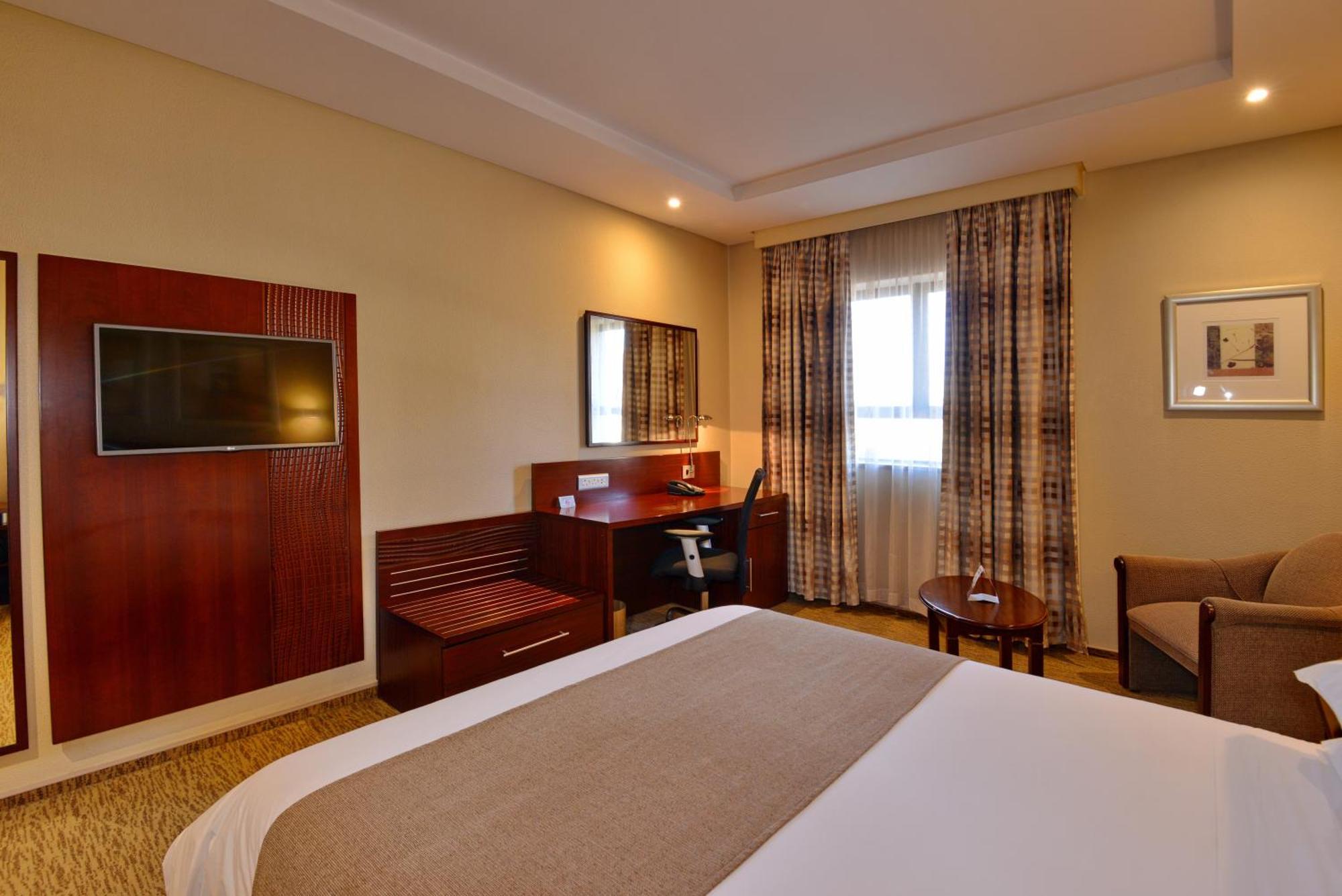 City Lodge Hotel Johannesburg Airport, Barbara Road Kempton Park Bagian luar foto